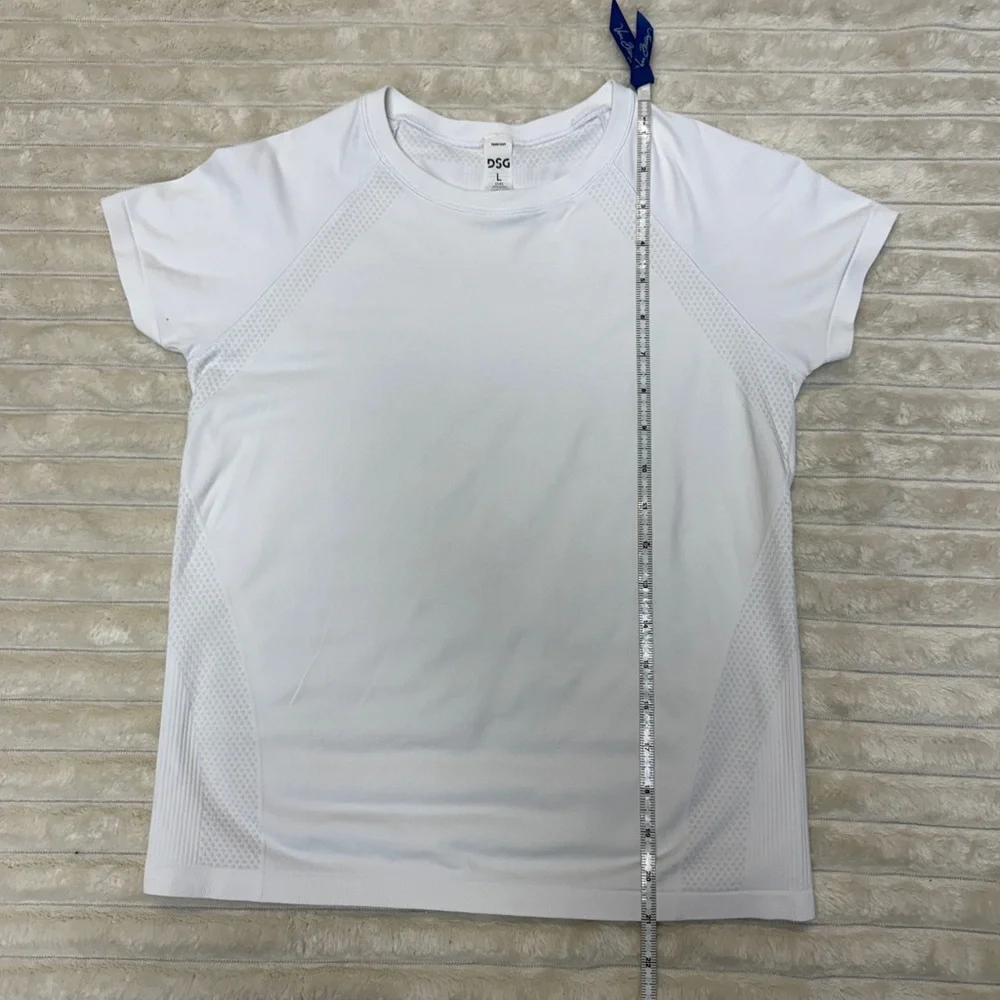 ⚡️3/$20⚡️DSG: Girls White Short Sleeve Seamless Athletic Top, Size L (14)